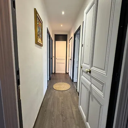 Bourgeois A 5 Min A Pied Du Centre Apartment *